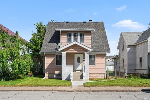 Photo of 308 E 8th Street, Mishawaka, IN 46544 (MLS # 202639474)