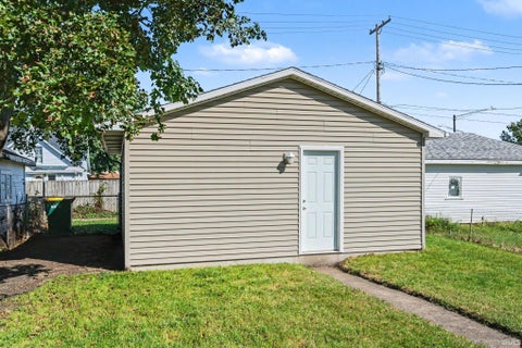 Tiny photo for 308 E 8th Street, Mishawaka, IN 46544 (MLS # 202639474)
