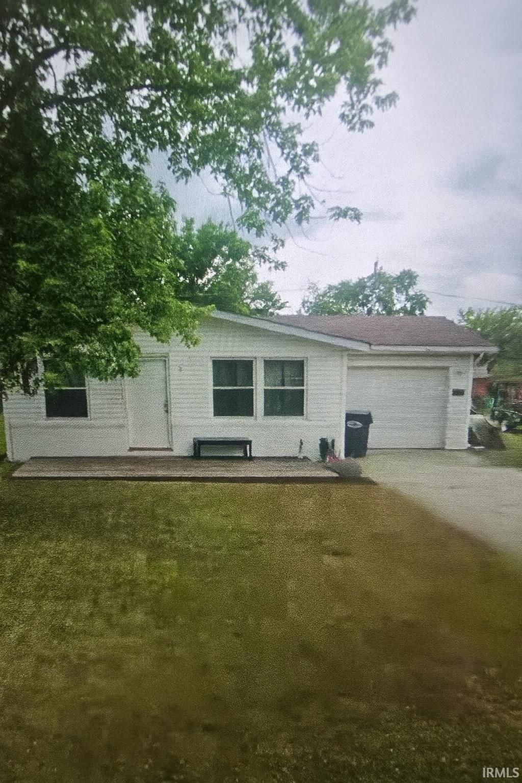 Photo of 512 W Plate Glass Street, Montpelier, IN 47359 (MLS # 202546710)