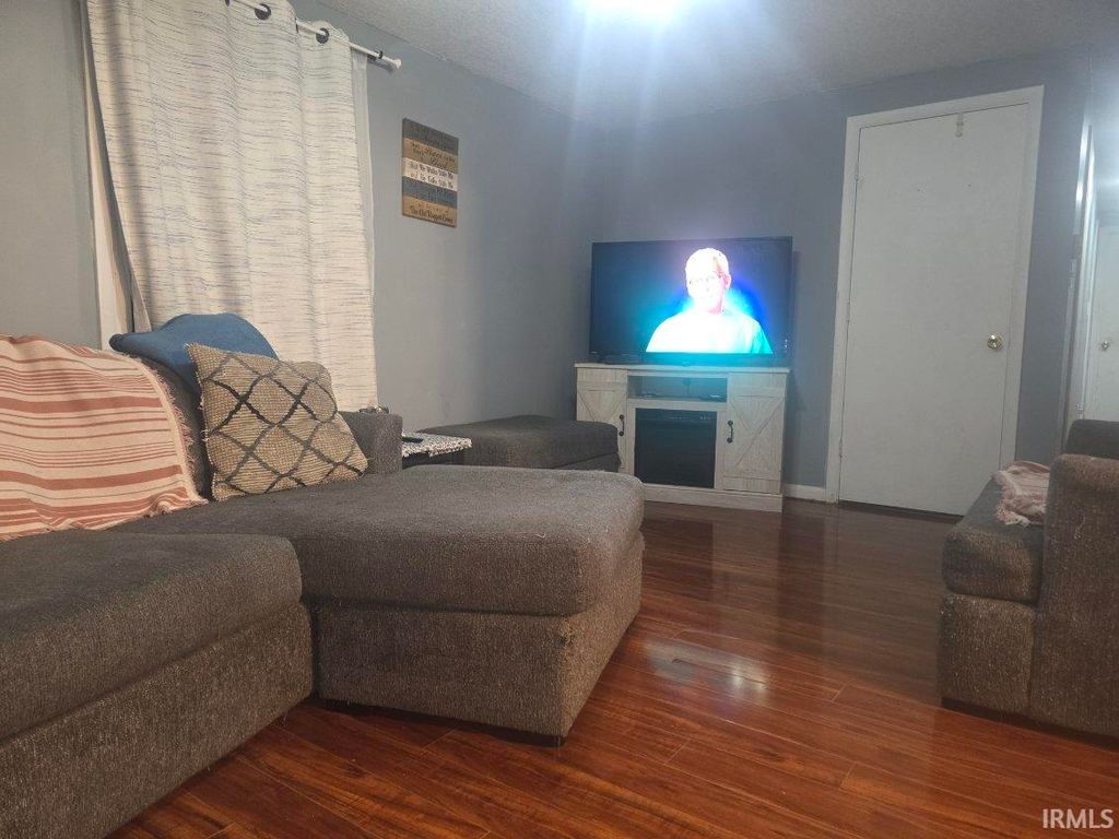 Photo of 512 W Plate Glass Street, Montpelier, IN 47359 (MLS # 202546710)