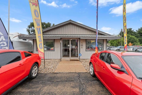 Tiny photo for 508 Lincolnway W, Osceola, IN 46561 (MLS # 202632859)