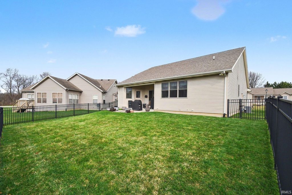 Photo of 25938 Rolling Hills Drive, South Bend, IN 46628 (MLS # 202611252)