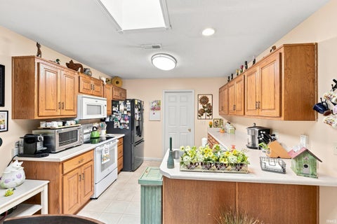 Tiny photo for 9011 Falcons Run, Fort Wayne, IN 46825 (MLS # 202634817)