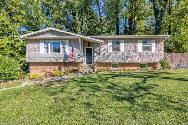 712 CAROLE PL, NEWBURGH, IN 47630 - Image 3e7f7ced625c8c3a7829e87f14537e05/139448330