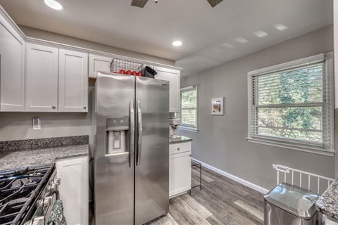 Tiny photo for 712 Carole Place, Newburgh, IN 47630 (MLS # 202643733)