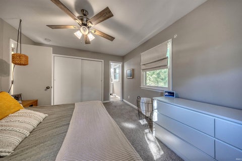 Tiny photo for 712 Carole Place, Newburgh, IN 47630 (MLS # 202643733)