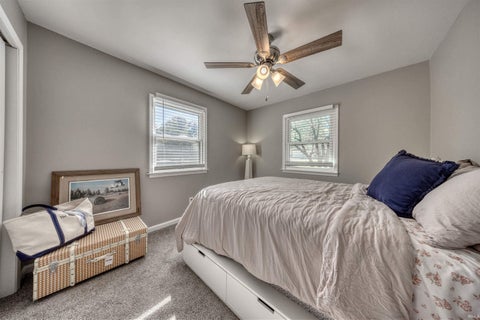 Tiny photo for 712 Carole Place, Newburgh, IN 47630 (MLS # 202643733)
