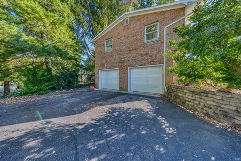 Tiny photo for 712 Carole Place, Newburgh, IN 47630 (MLS # 202643733)