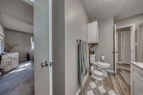 Tiny photo for 712 Carole Place, Newburgh, IN 47630 (MLS # 202643733)
