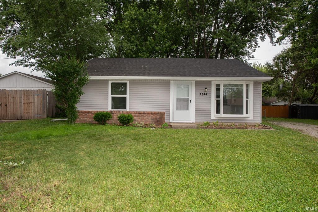 Photo of 3314 Pickwick Court, Lafayette, IN 47909 (MLS # 202622258)