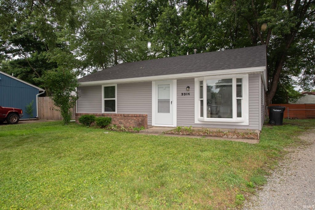 Photo of 3314 Pickwick Court, Lafayette, IN 47909 (MLS # 202622258)
