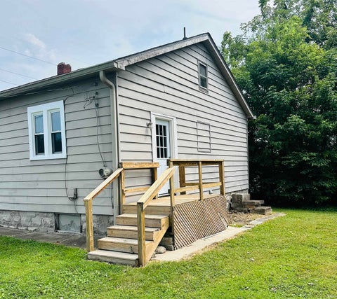 Tiny photo for 1810 28th Street, Bedford, IN 47421 (MLS # 202632222)