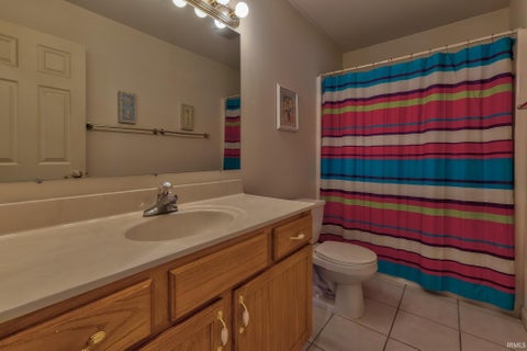 Tiny photo for 9140 Southport Drive, Evansville, IN 47711 (MLS # 202636712)