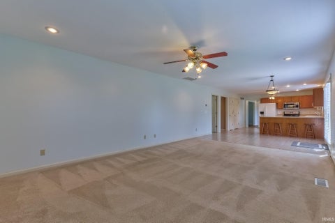 Tiny photo for 9140 Southport Drive, Evansville, IN 47711 (MLS # 202636712)