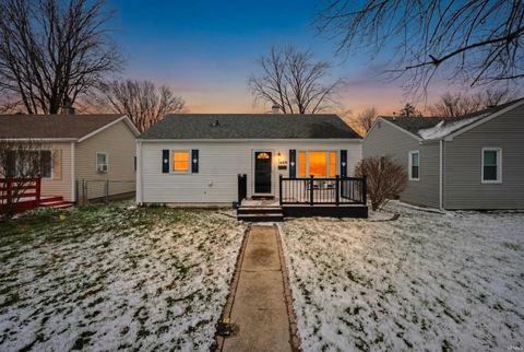 Photo of 1400 W Jackson Street, Kokomo, IN 46901 (MLS # 202608546)