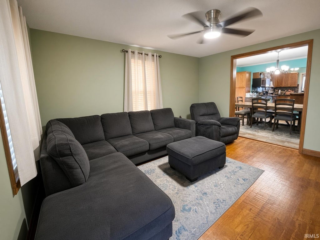 Photo of 5814 Broadway Avenue, Evansville, IN 47712 (MLS # 202644077)