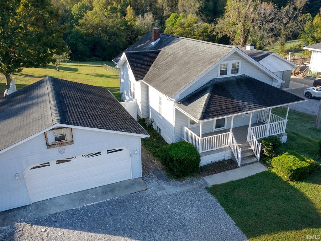 Photo of 5814 Broadway Avenue, Evansville, IN 47712 (MLS # 202644077)