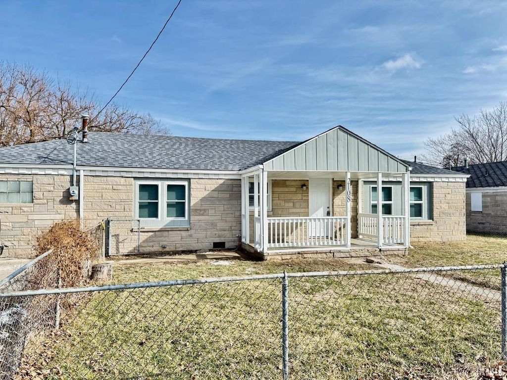 Photo of 2108 S Grant Street, Muncie, IN 47302 (MLS # 202604980)