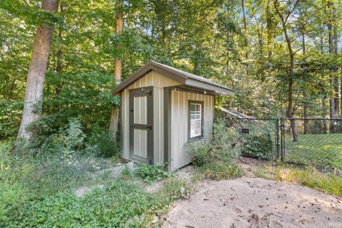 Tiny photo for 520 Thompson Lane, Mitchell, IN 47446 (MLS # 202644800)