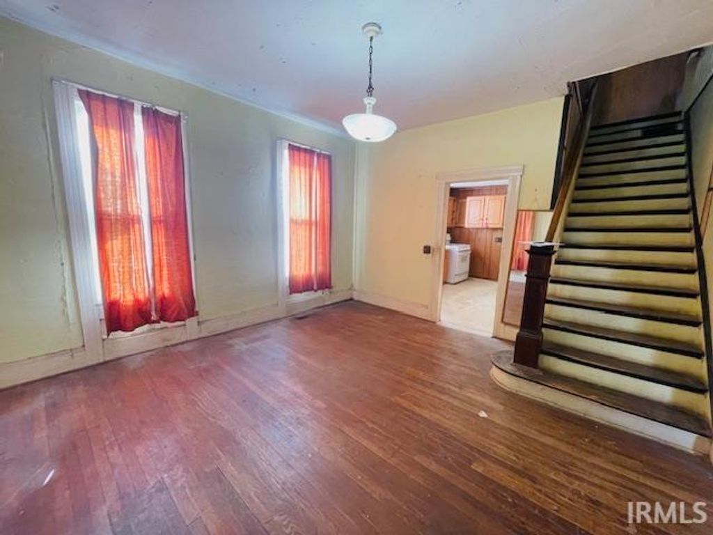 Photo of 504 S Mill Street, Fairmount, IN 46928 (MLS # 202549581)