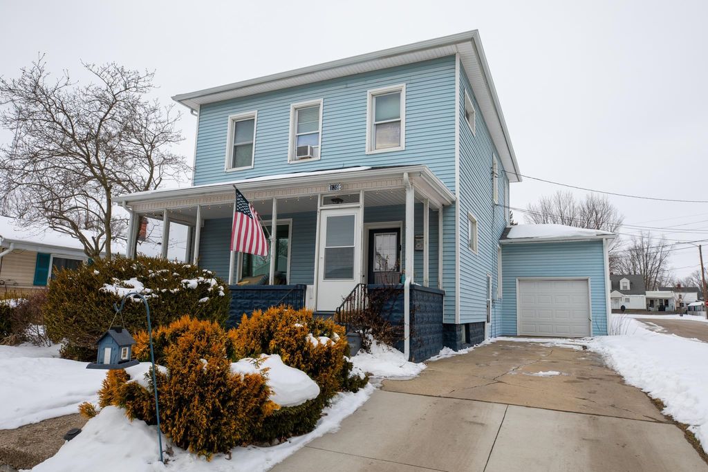 Photo of 139 E Harrison Street, Plymouth, IN 46563 (MLS # 202603706)