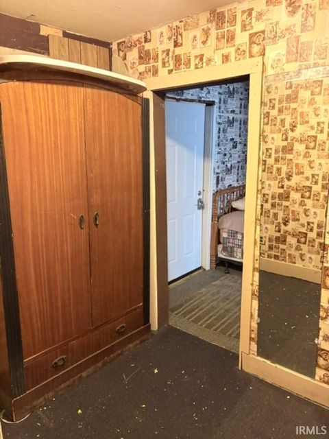 Tiny photo for 915 S MAIN Street, Kokomo, IN 46901 (MLS # 202628578)