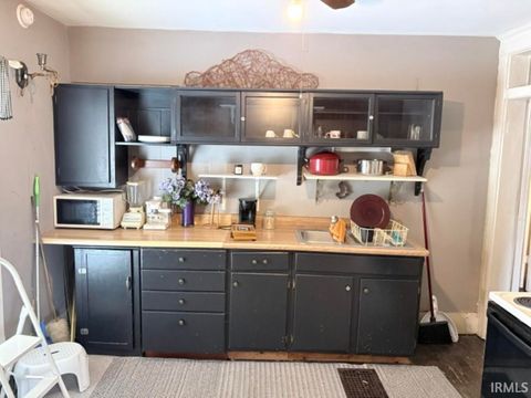 Tiny photo for 915 S MAIN Street, Kokomo, IN 46901 (MLS # 202628578)