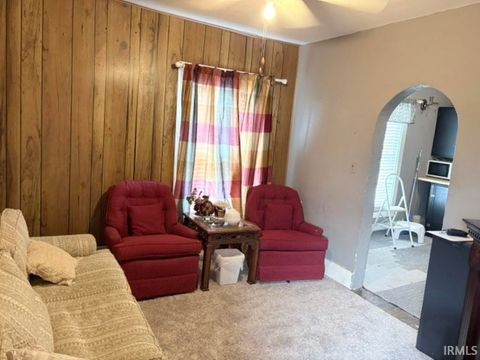 Tiny photo for 915 S MAIN Street, Kokomo, IN 46901 (MLS # 202628578)