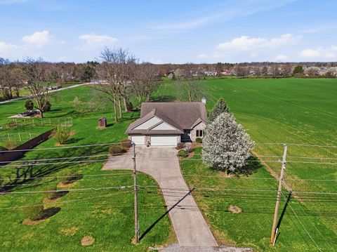 Tiny photo for 4011 GOEGLEIN Road, Fort Wayne, IN 46815 (MLS # 202612057)