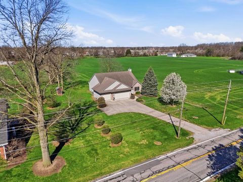 Tiny photo for 4011 GOEGLEIN Road, Fort Wayne, IN 46815 (MLS # 202612057)