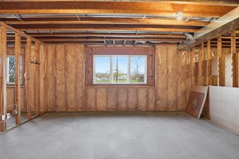 Tiny photo for 4011 GOEGLEIN Road, Fort Wayne, IN 46815 (MLS # 202612057)