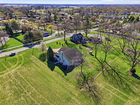 Tiny photo for 4011 GOEGLEIN Road, Fort Wayne, IN 46815 (MLS # 202612057)