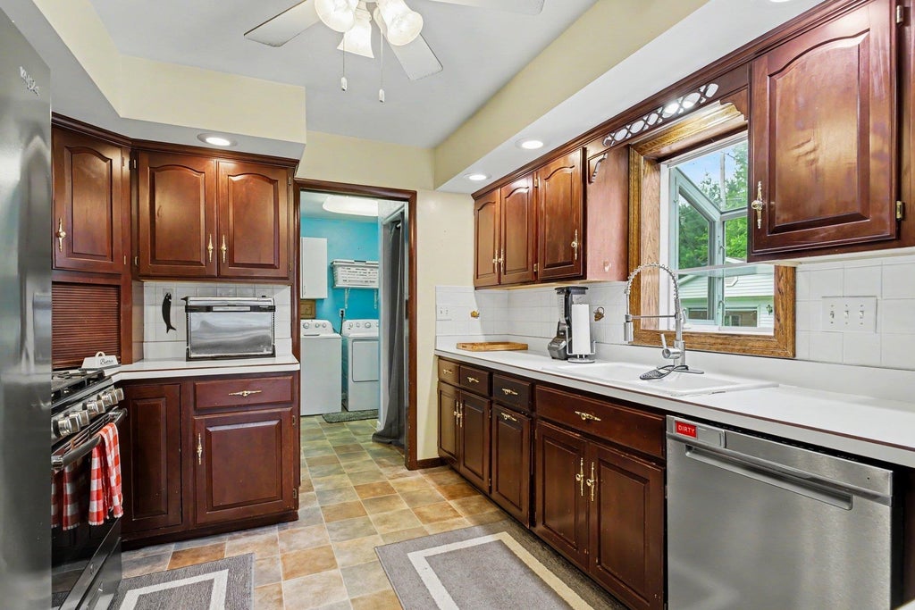 Photo of 57363 Osage Drive, Goshen, IN 46528 (MLS # 202625825)