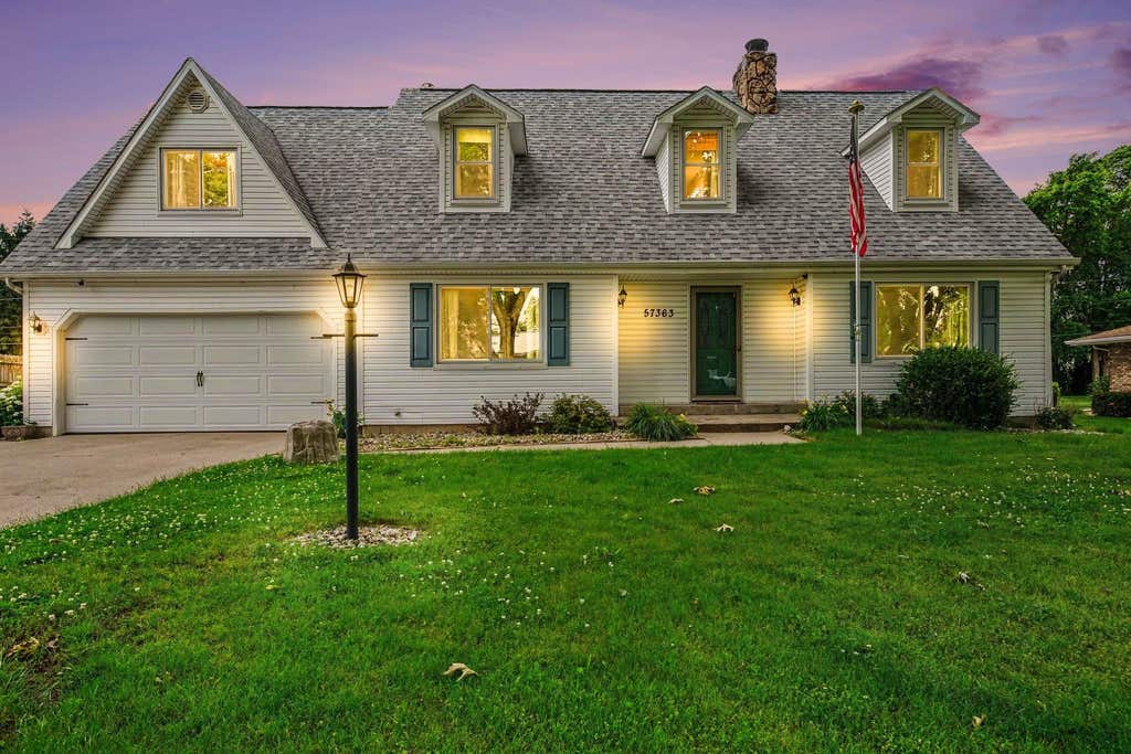 Photo of 57363 Osage Drive, Goshen, IN 46528 (MLS # 202625825)