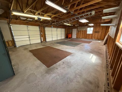 Tiny photo for 336 N Beach Drive, Monticello, IN 47960 (MLS # 202611812)