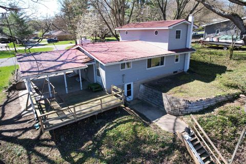 Tiny photo for 336 N Beach Drive, Monticello, IN 47960 (MLS # 202611812)