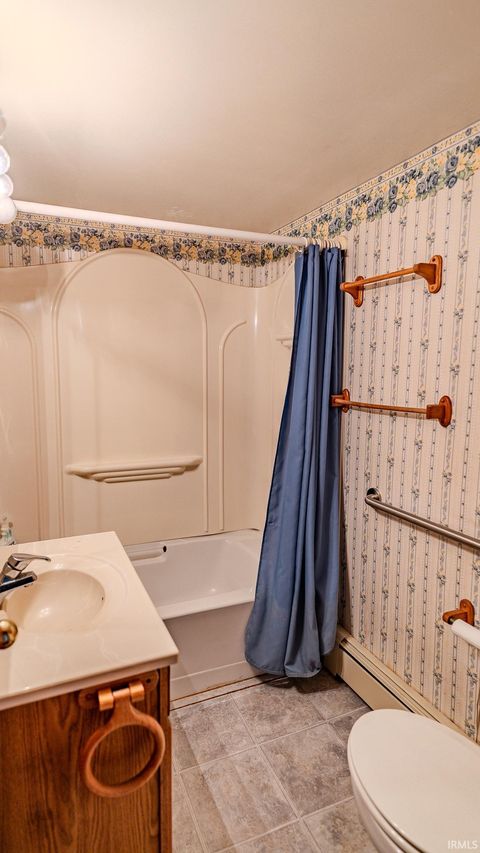 Tiny photo for 336 N Beach Drive, Monticello, IN 47960 (MLS # 202611812)