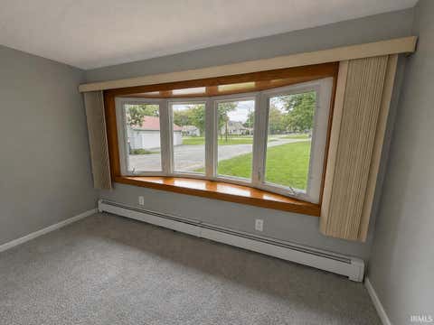 Tiny photo for 336 N Beach Drive, Monticello, IN 47960 (MLS # 202611812)