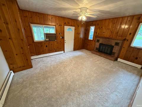 Tiny photo for 336 N Beach Drive, Monticello, IN 47960 (MLS # 202611812)