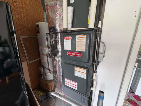 Tiny photo for 1331 Ashville Drive, Huntertown, IN 46748 (MLS # 202611929)