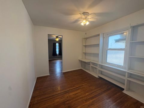 Tiny photo for 913 Sheffield Drive, Evansville, IN 47710 (MLS # 202605648)