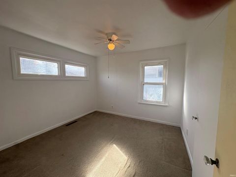 Tiny photo for 913 Sheffield Drive, Evansville, IN 47710 (MLS # 202605648)