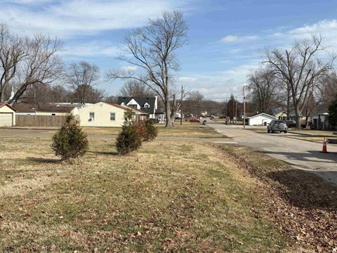 Tiny photo for 913 Sheffield Drive, Evansville, IN 47710 (MLS # 202605648)