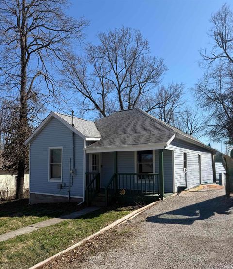 Photo of 1615 W 7th Street, Bloomington, IN 47404 (MLS # 202607814)