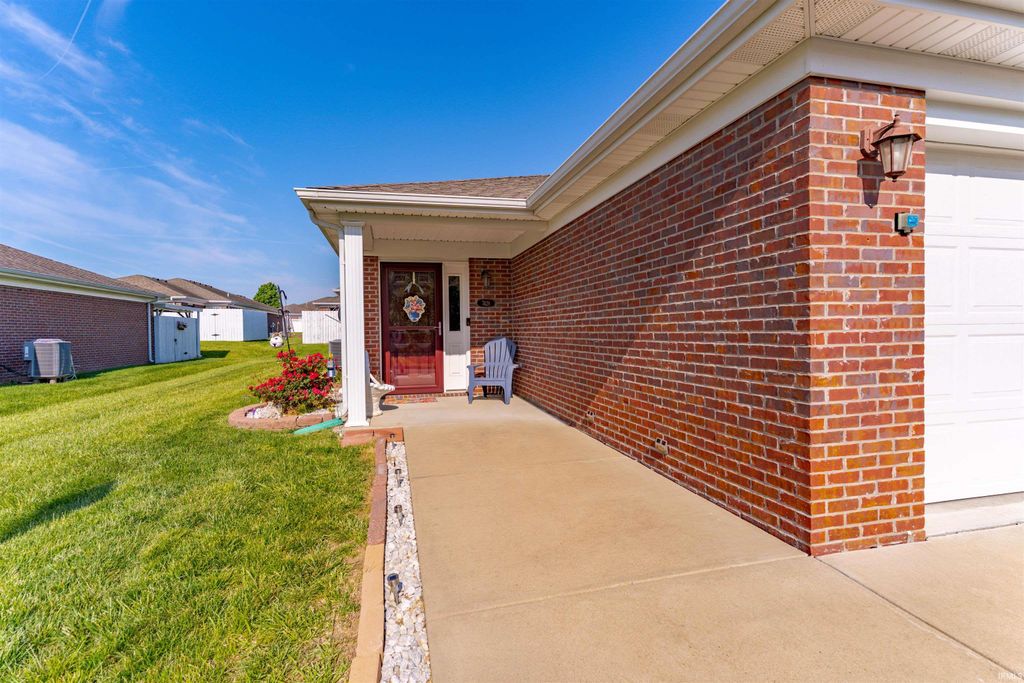 Photo of 7428 Shea Drive, Evansville, IN 47725 (MLS # 202616614)