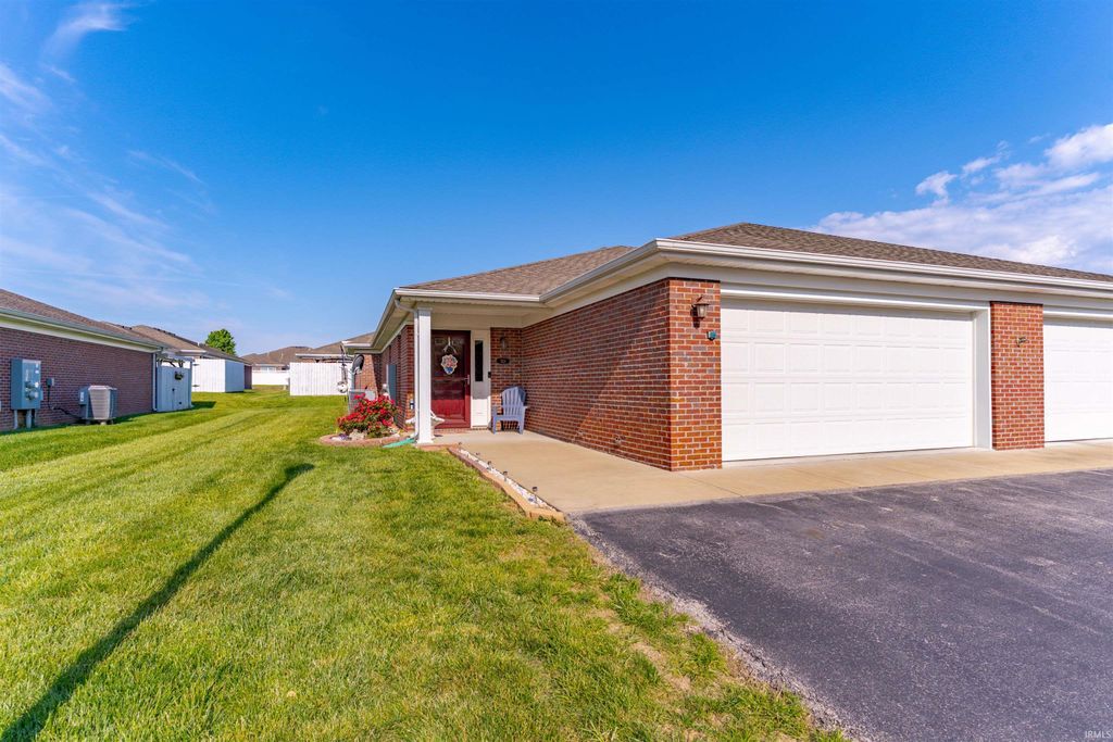 Photo of 7428 Shea Drive, Evansville, IN 47725 (MLS # 202616614)