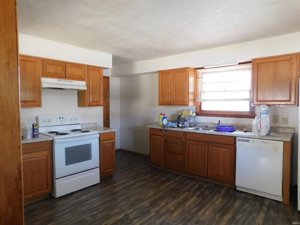 Photo of 2911 Washington Avenue, Bedford, IN 47421 (MLS # 202602489)