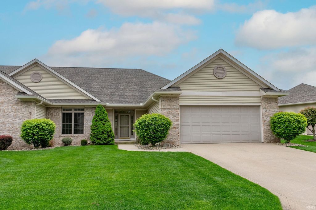 Photo of 210 River Park Drive, Middlebury, IN 46540 (MLS # 202615767)
