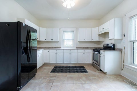 Tiny photo for 1714 Washington Street, Lafayette, IN 47905 (MLS # 202639293)