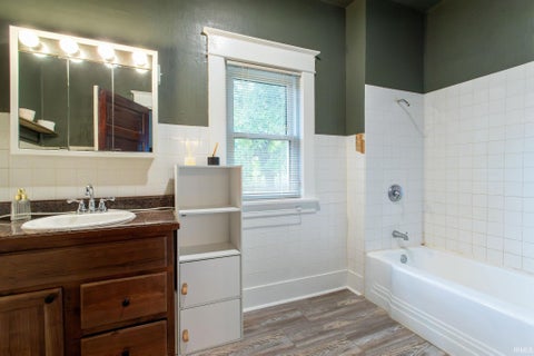 Tiny photo for 1714 Washington Street, Lafayette, IN 47905 (MLS # 202639293)
